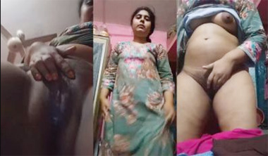 Desi Hot Girlfriend Stripping And Fingering Her Pussy Video